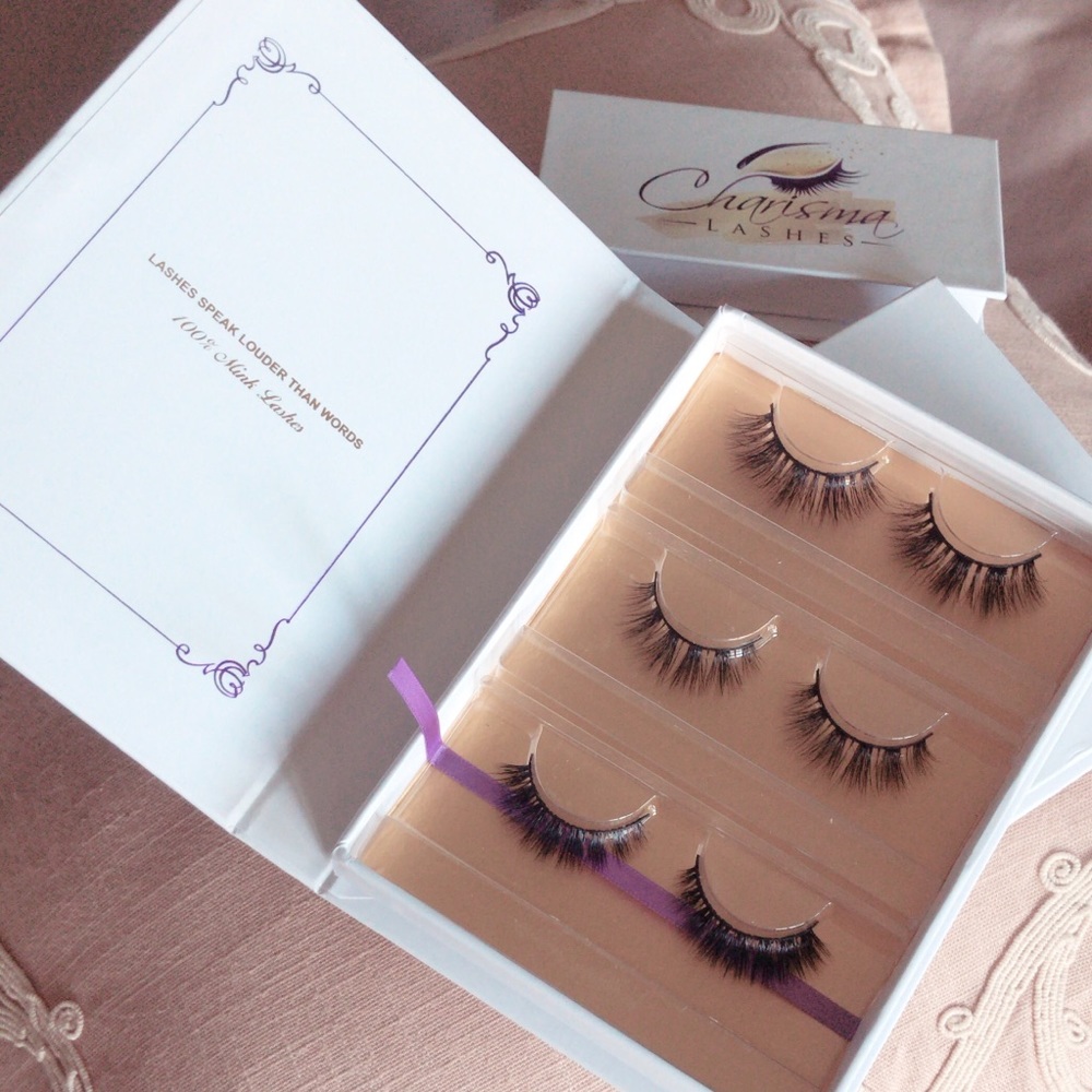 100% mink Lashes, 3 styles with adhesive. - Picture 1 of 3